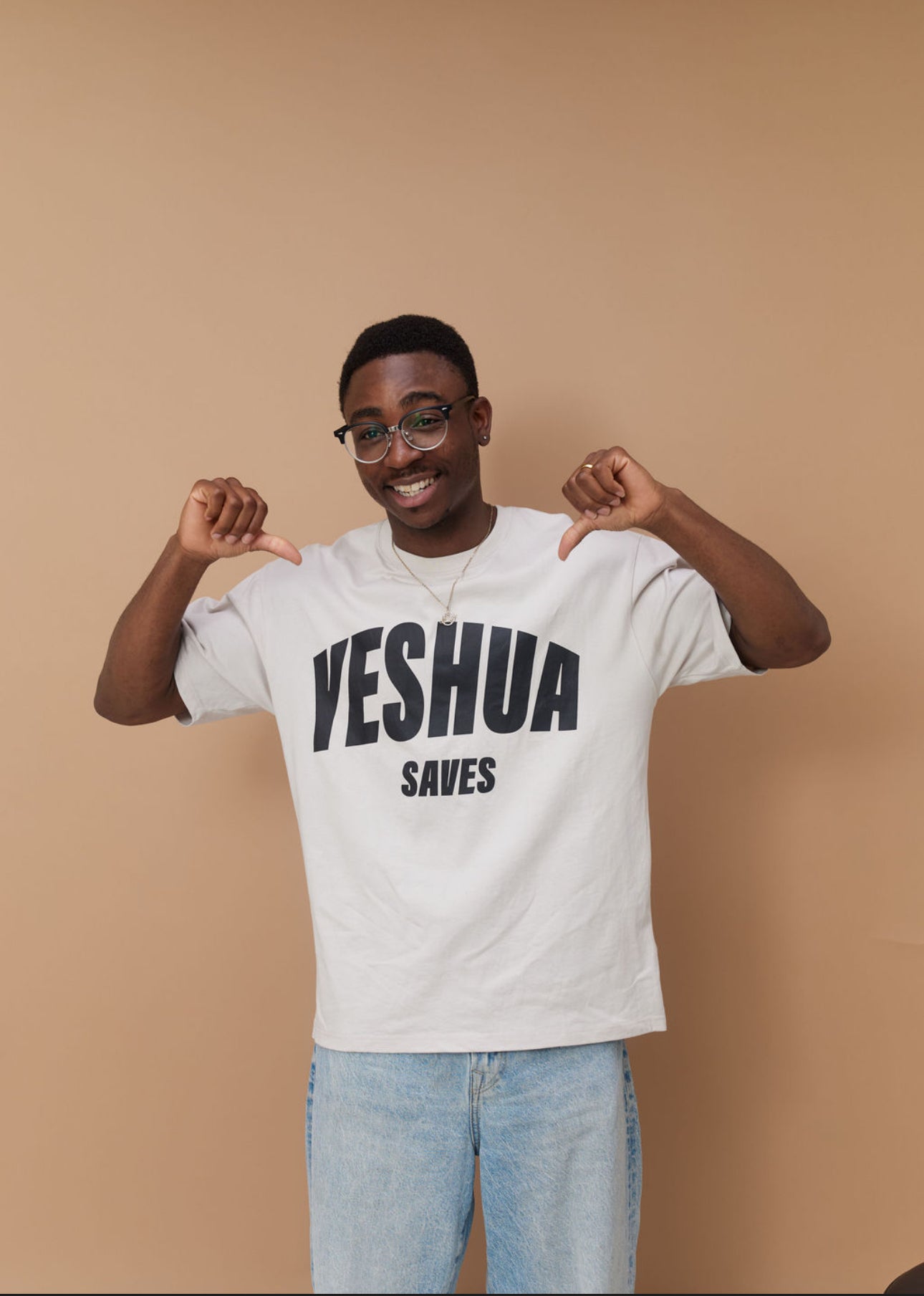 Yeshua Saves T-shirt (Sand)